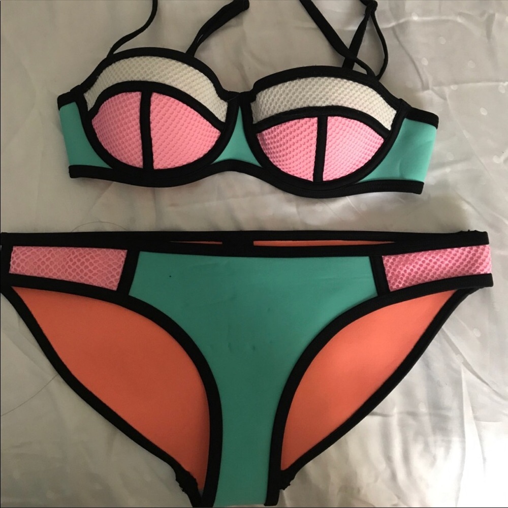Triangl Poppy- Flamingo Pink TOP ONLY size-XXS